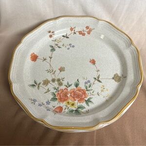 Mikasa garden club silk bouquet, EC 463 set of two dinner plates vintage